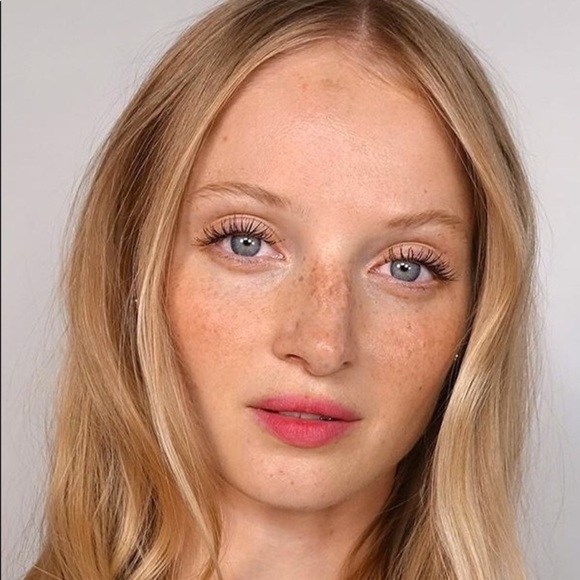 1 LEFT HOST PICK NEW Glossier Crush Gen G Lipstick - Picture 2 of 6